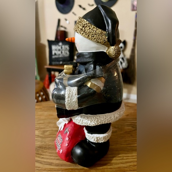 New Orleans SAINTS Snowman Christmas Countdown Calendar Statue - Picture 5 of 9